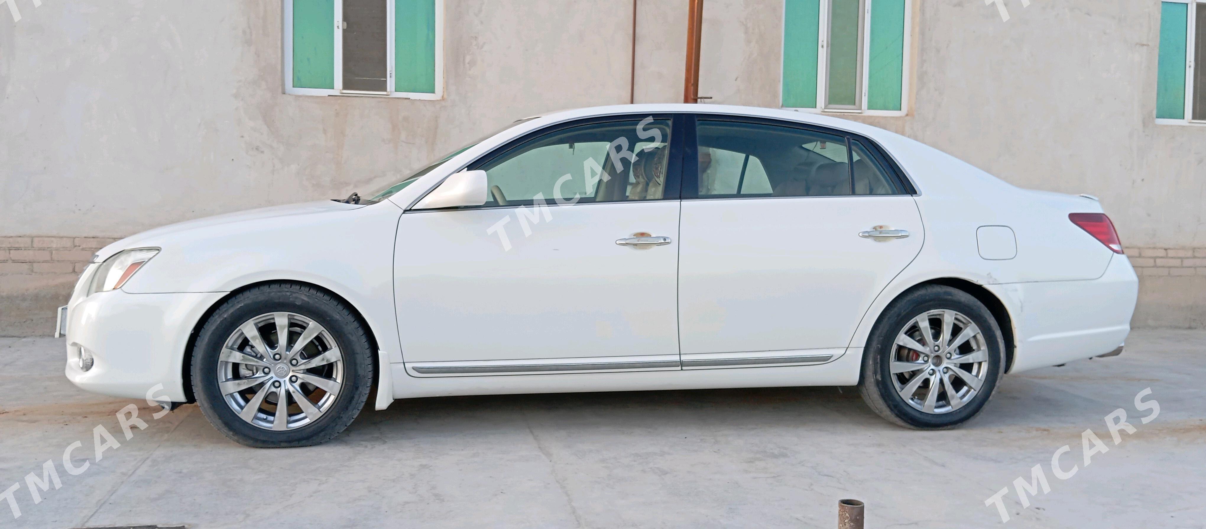 Toyota Avalon 2005 - 150 000 TMT - Seýdi - img 8