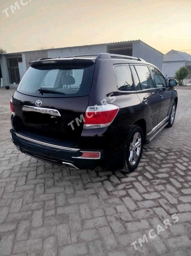 Toyota Highlander 2012 - 290 000 TMT - Туркменгала - img 3