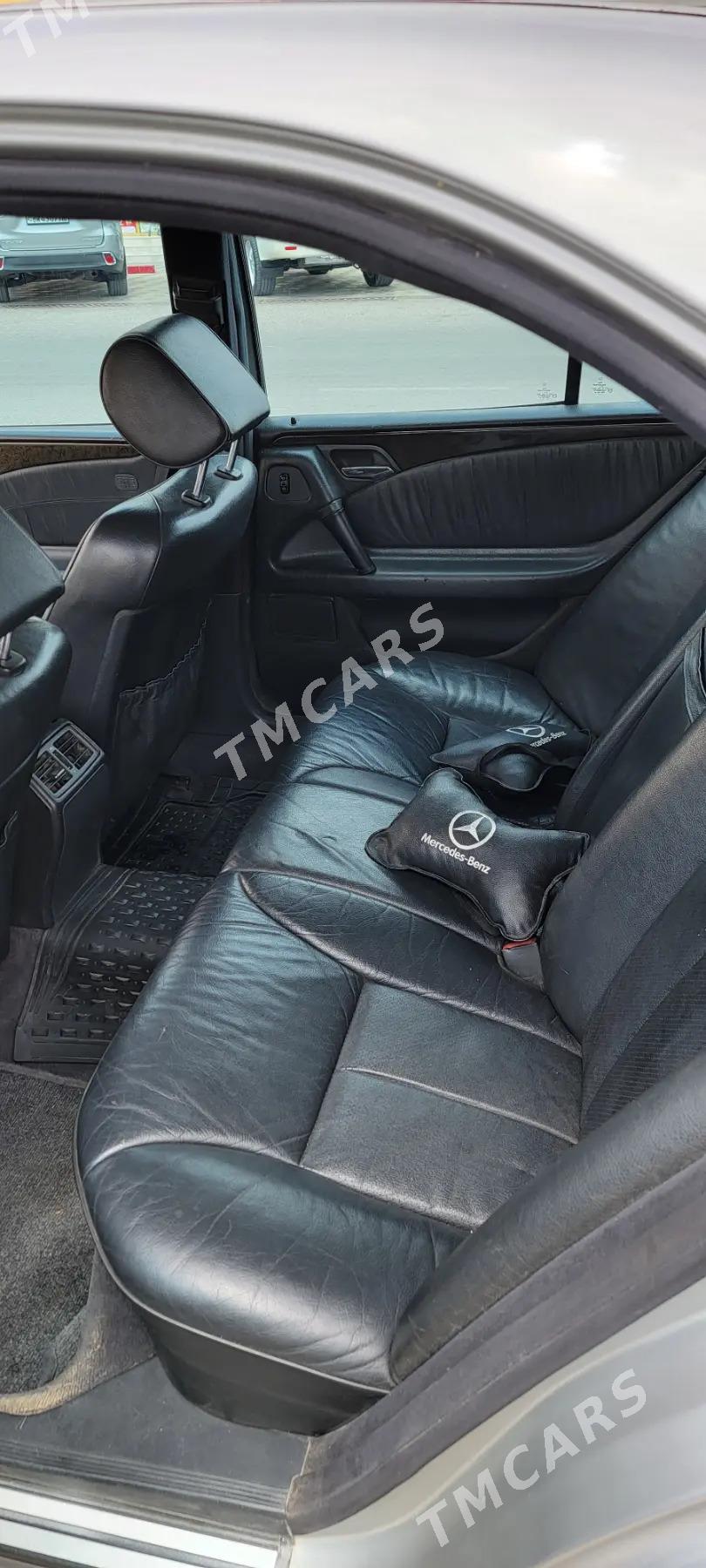 Mercedes-Benz E420 1996 - 100 000 TMT - Mary - img 1
