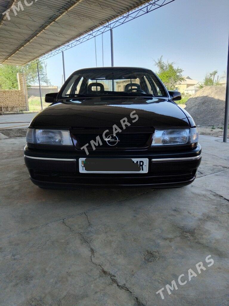 Opel Vectra 1992 - 50 000 TMT - Байрамали - img 7