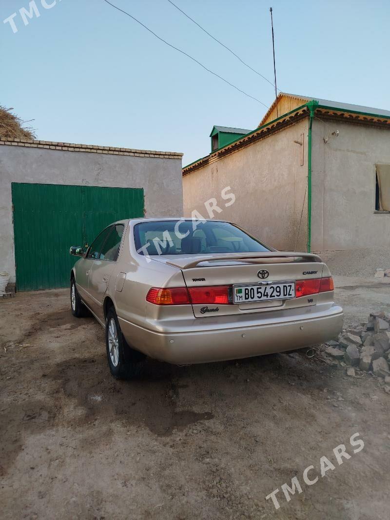 Toyota Camry 1999 - 130 000 TMT - Gurbansoltan Eje - img 3