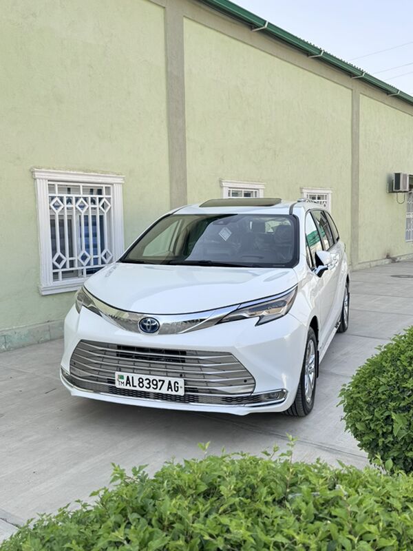 Toyota Sienna 2022 - 690 000 TMT - Ашхабад - img 5