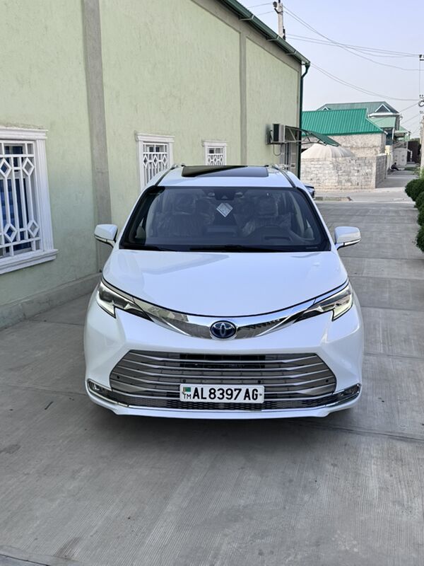 Toyota Sienna 2022 - 690 000 TMT - Ашхабад - img 2