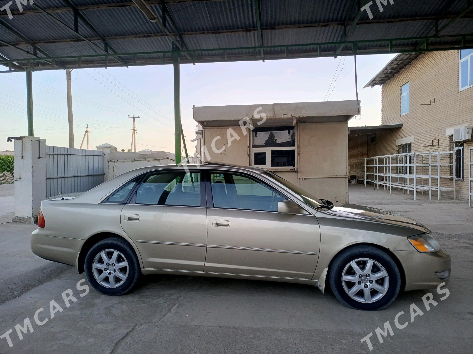 Toyota Avalon 2001 - 168 000 TMT - Halaç - img 5