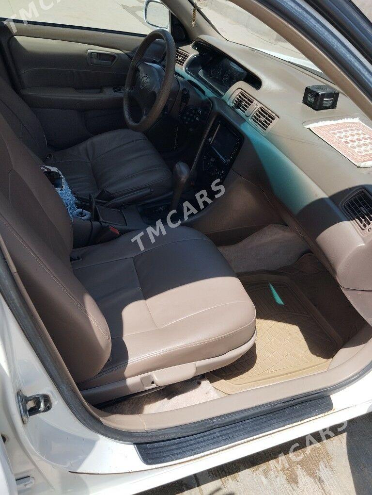 Toyota Camry 1998 - 110 000 TMT - Dostluk - img 4