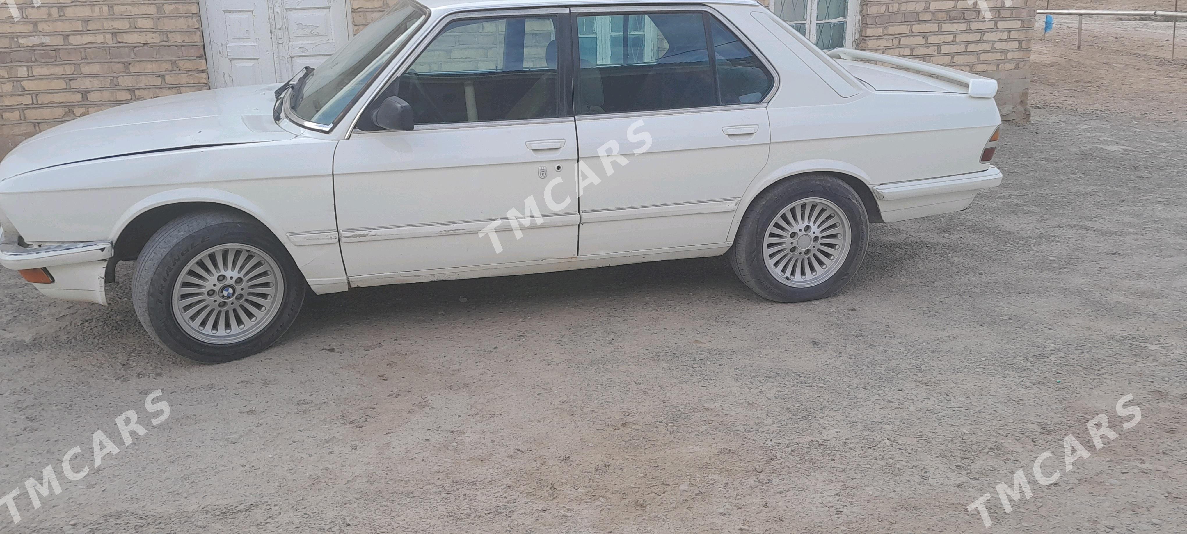 BMW 535 1985 - 15 000 TMT - Sarahs - img 5