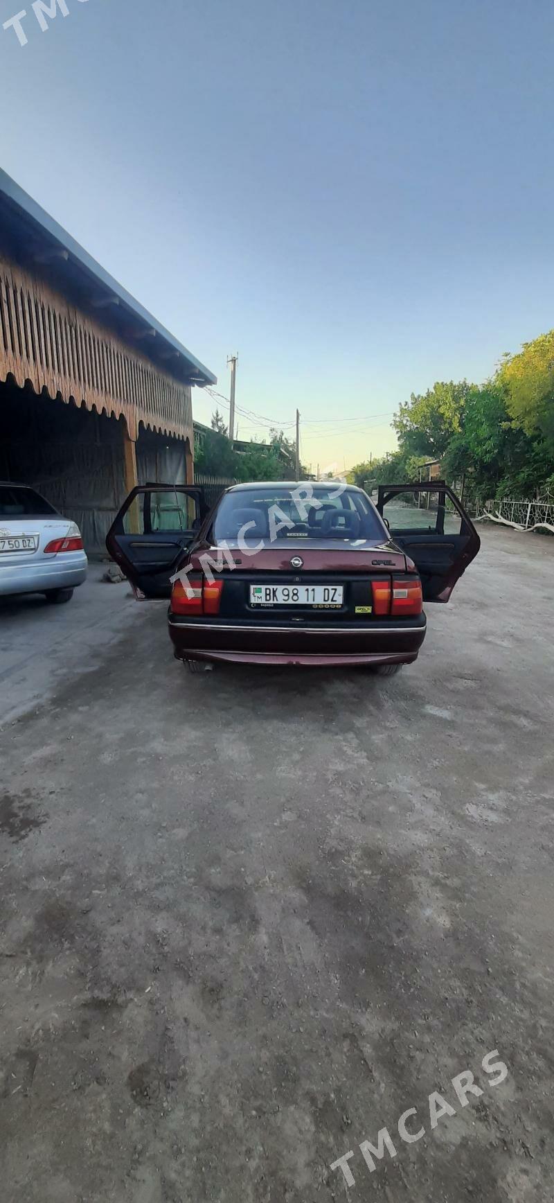 Opel Vectra 1994 - 60 000 TMT - Гурбансолтан Едже - img 6