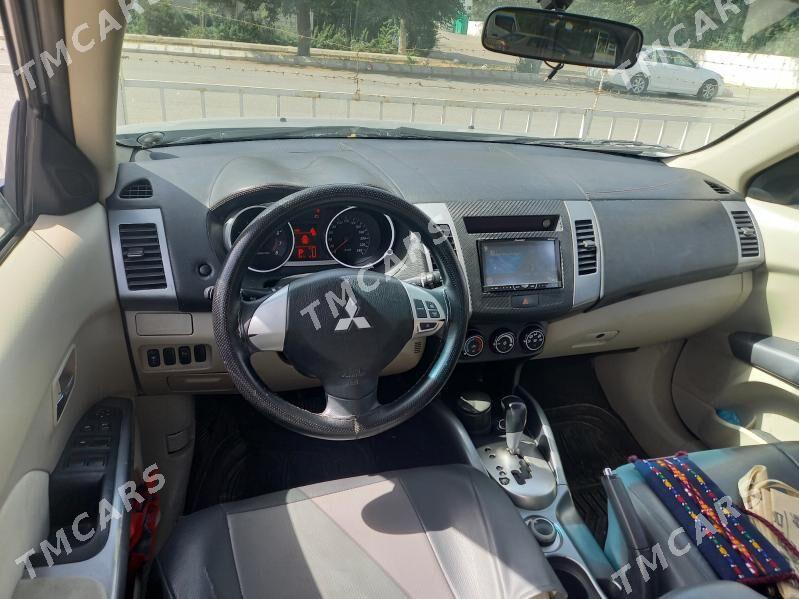 Mitsubishi Outlander 2010 - 160 000 TMT - Aşgabat - img 1