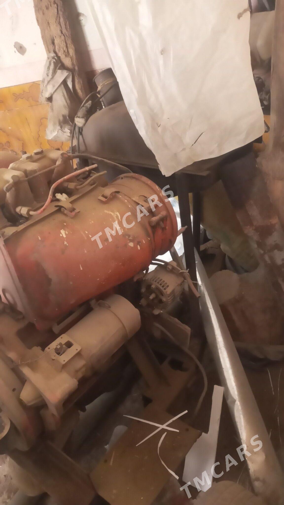 MTZ T-28 1985 - 20 000 TMT - Шабатский этрап - img 2
