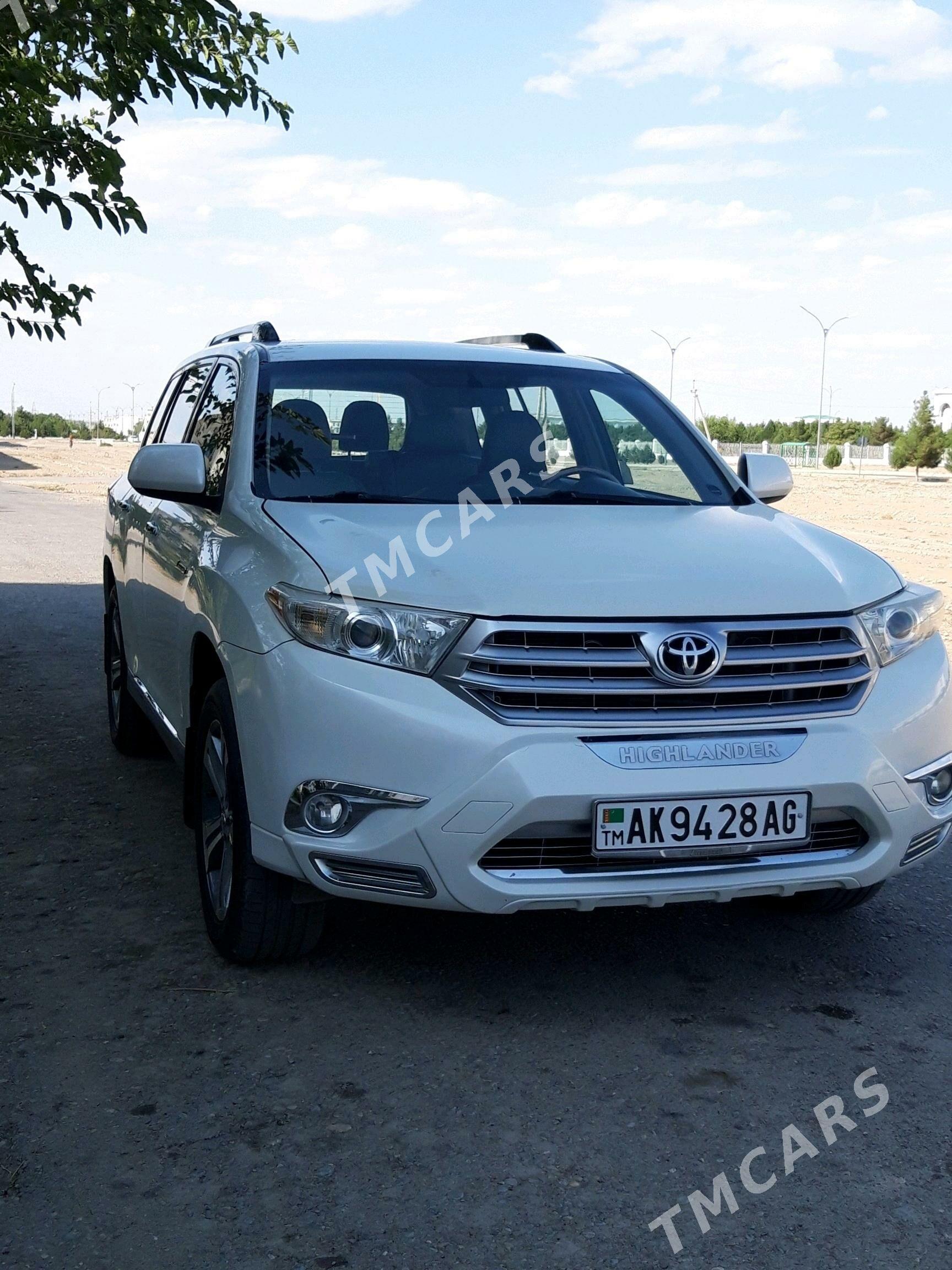 Toyota Highlander 2012 - 309 000 TMT - Бузмеин ГРЭС - img 5