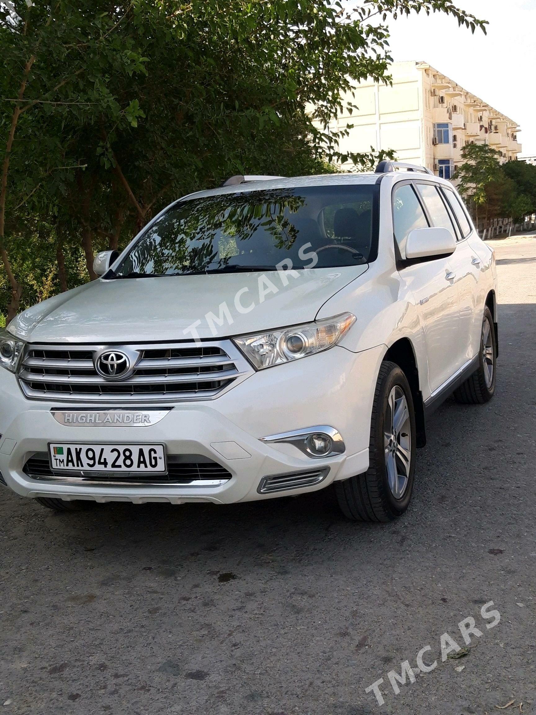 Toyota Highlander 2012 - 309 000 TMT - Бузмеин ГРЭС - img 6