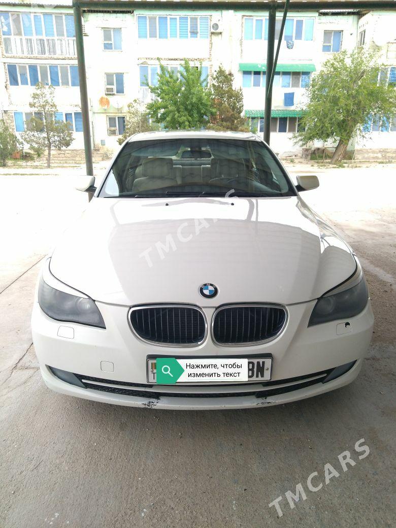 BMW E60 2009 - 198 000 TMT - Балканабат - img 1