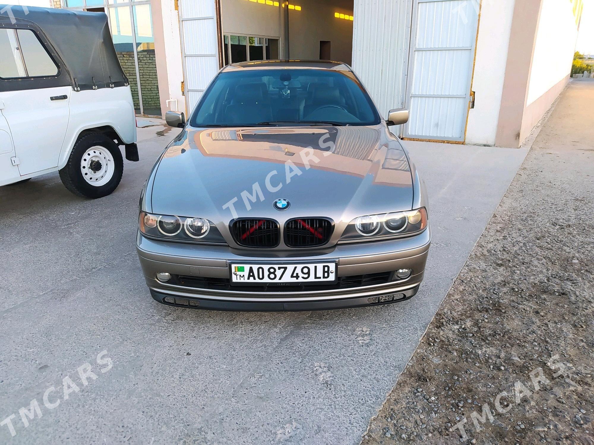 BMW E39 2003 - 155 000 TMT - Dänew - img 2