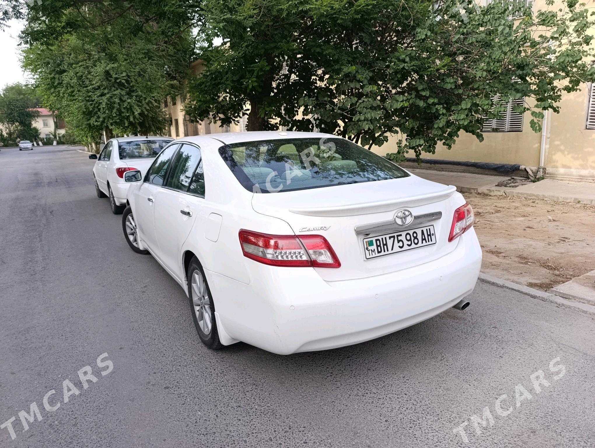 Toyota Camry 2011 - 175 000 TMT - Arkadag - img 4