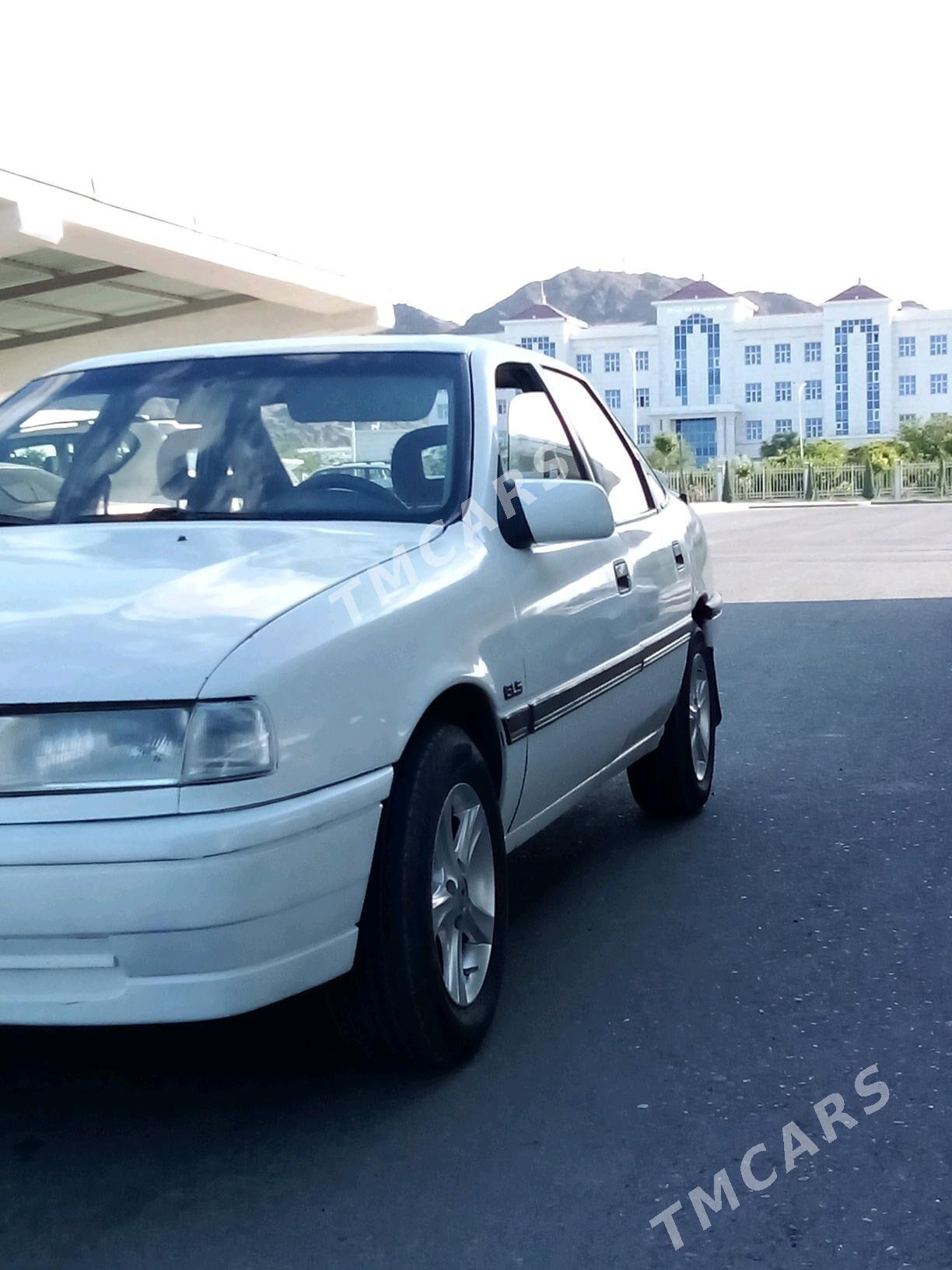 Opel Vectra 1989 - 32 000 TMT - Türkmenbaşy - img 4