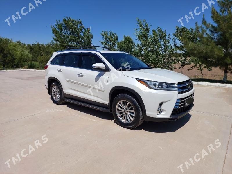 Toyota Highlander 2019 - 420 000 TMT - Туркменабат - img 3