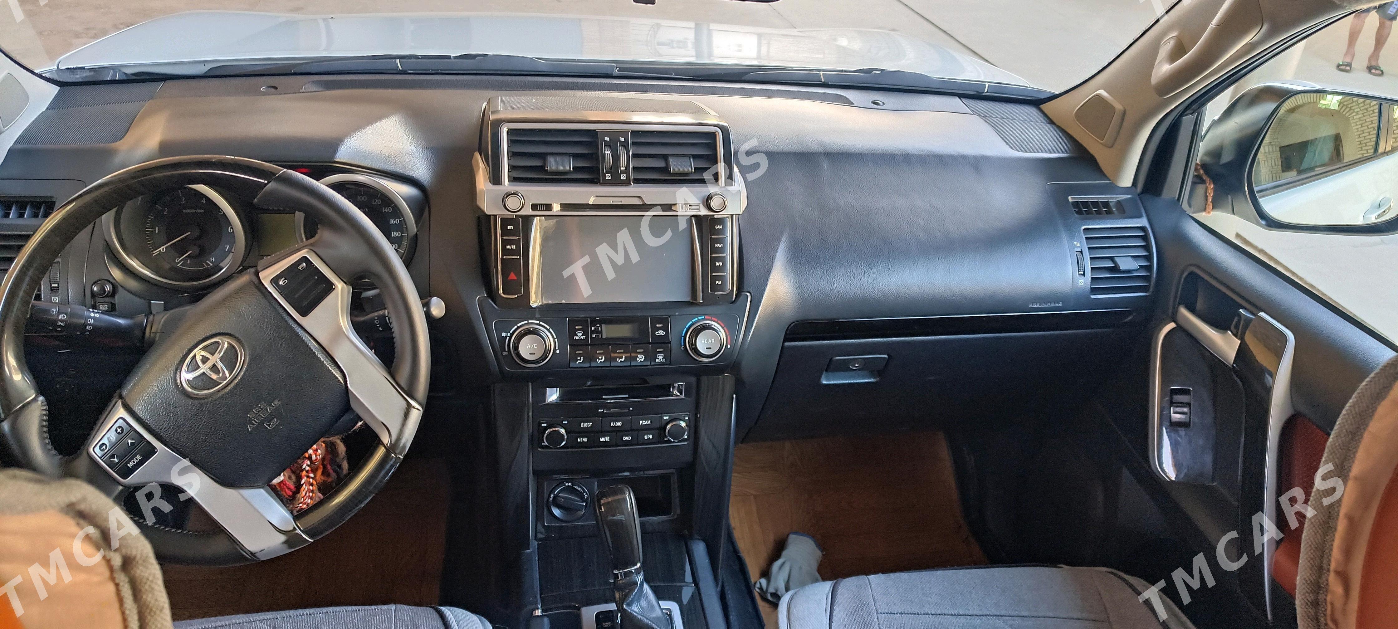 Toyota Land Cruiser Prado 2013 - 585 000 TMT - Ёлётен - img 4