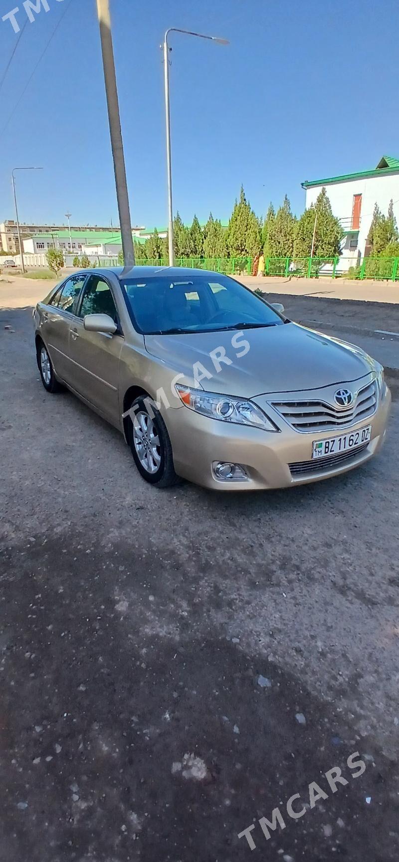Toyota Camry 2011 - 175 000 TMT - Дашогуз - img 2