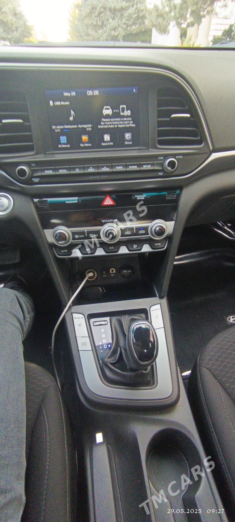 Hyundai Elantra 2020 - 237 000 TMT - Aşgabat - img 4