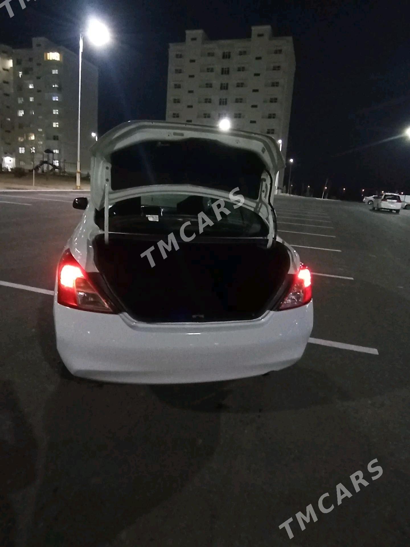 Nissan Versa 2012 - 115 000 TMT - Aşgabat - img 4