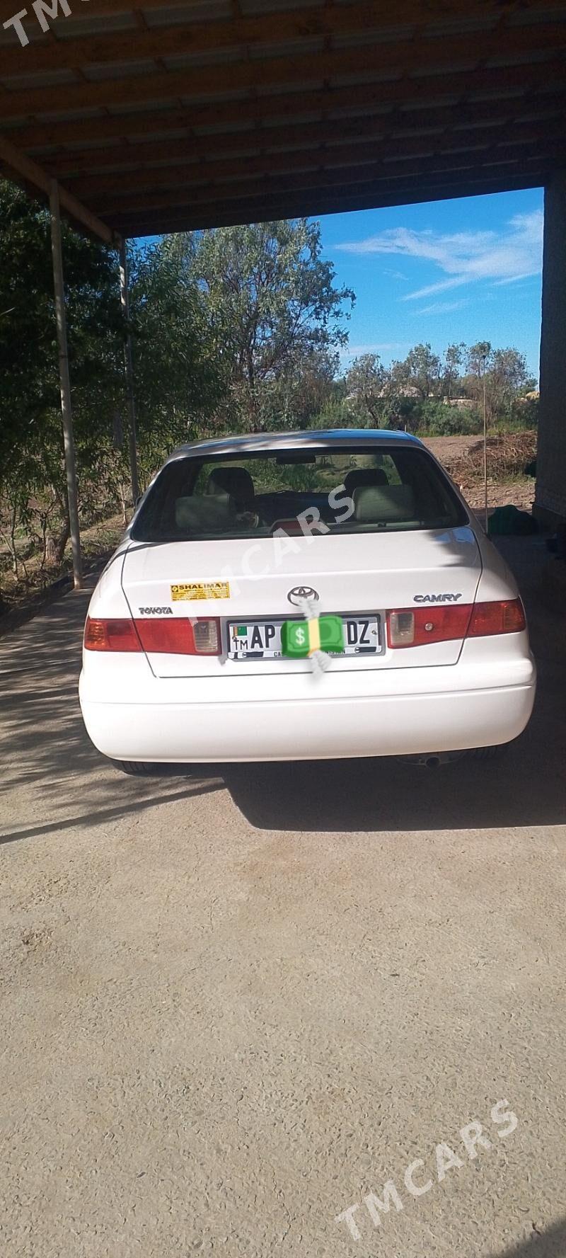 Toyota Camry 2000 - 138 000 TMT - Köneürgenç - img 3