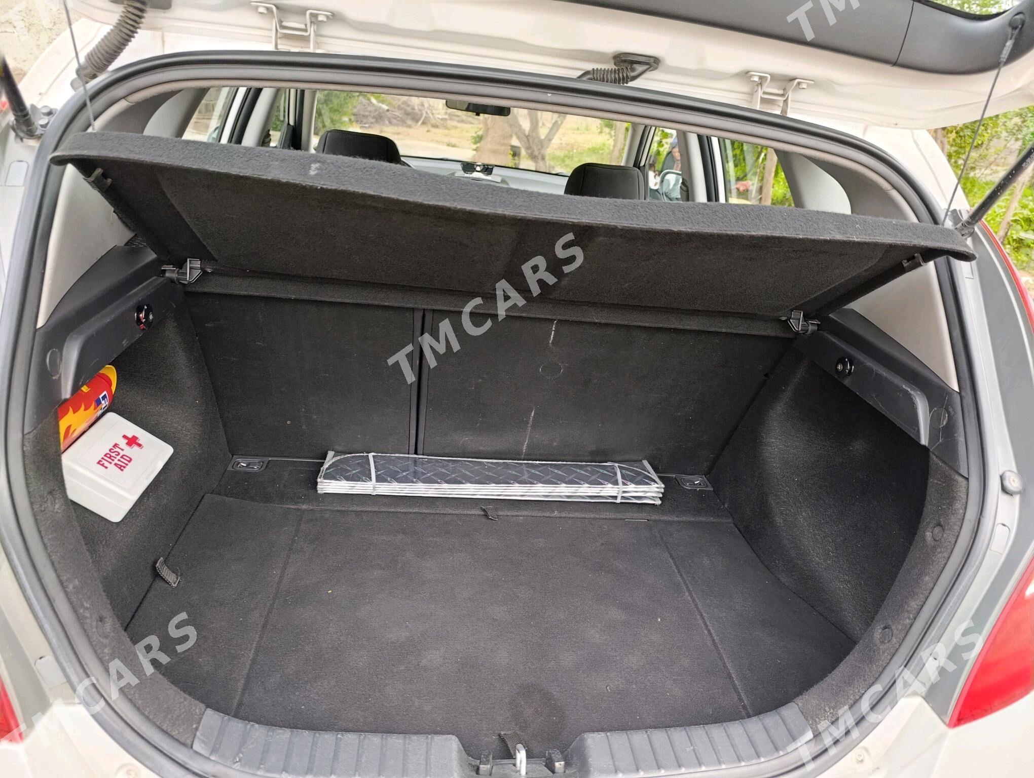 Hyundai I30 2011 - 125 000 TMT - Гёкдже - img 2