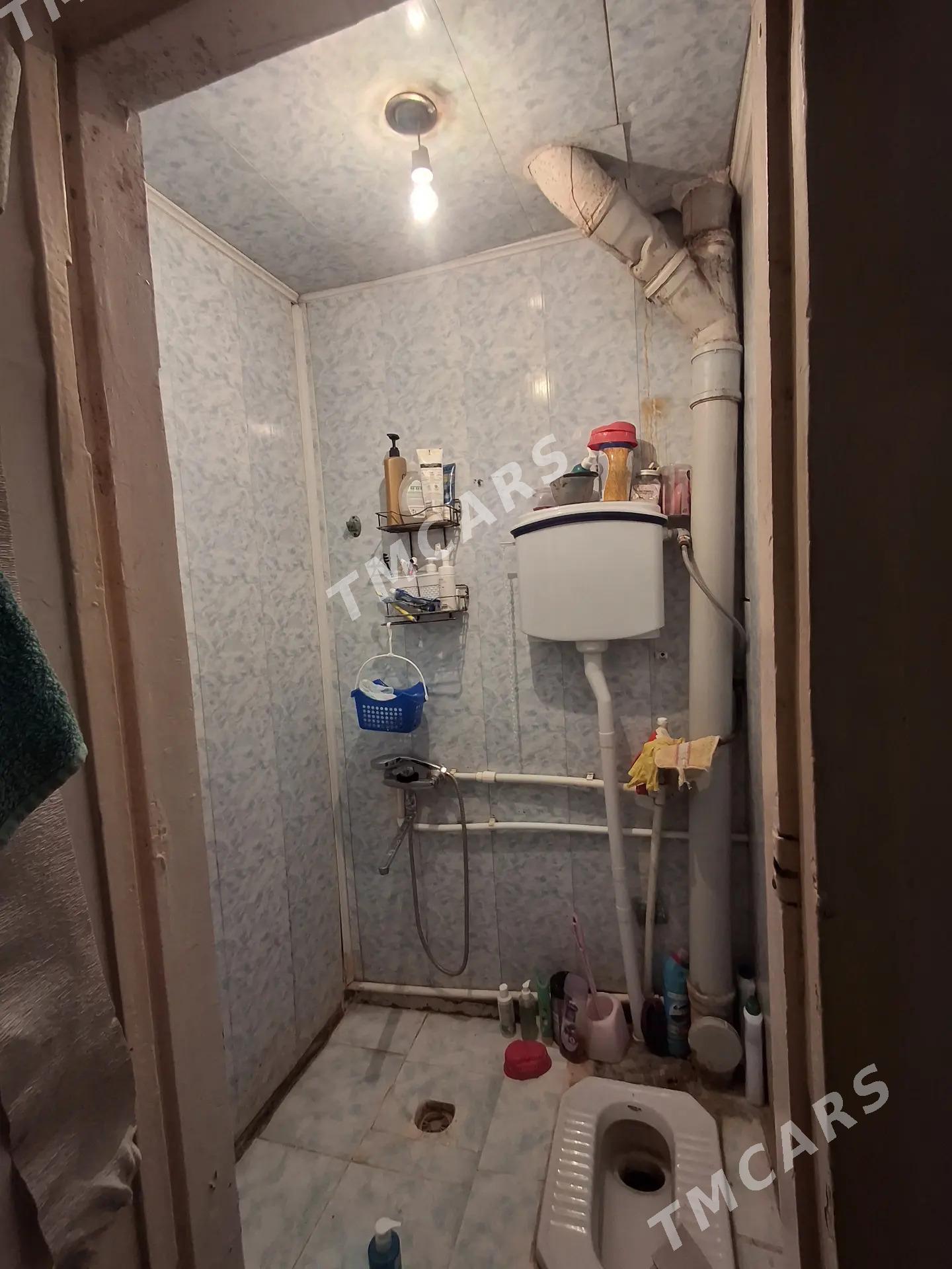 2 мкр 1 эт  1в2 комнаты - Aşgabat - img 2