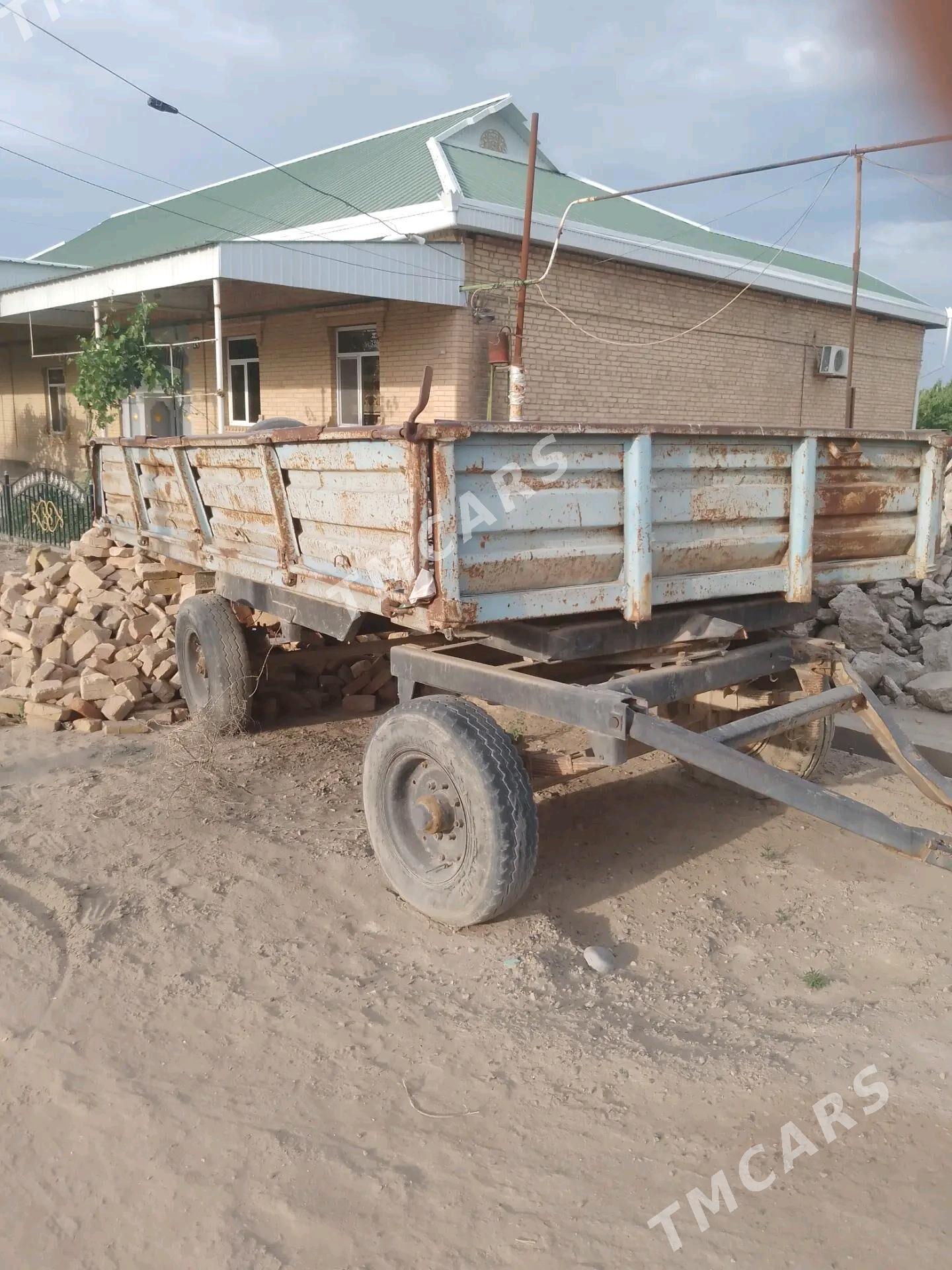 MTZ T-28 1990 - 78 000 TMT - Farap - img 3