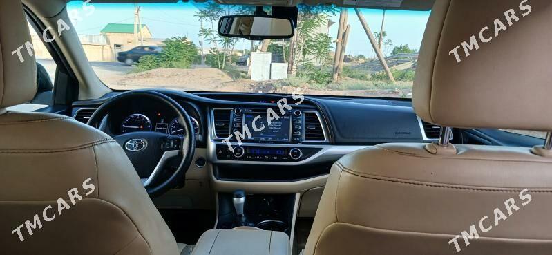 Toyota Highlander 2016 - 350 000 TMT - Sakar - img 7