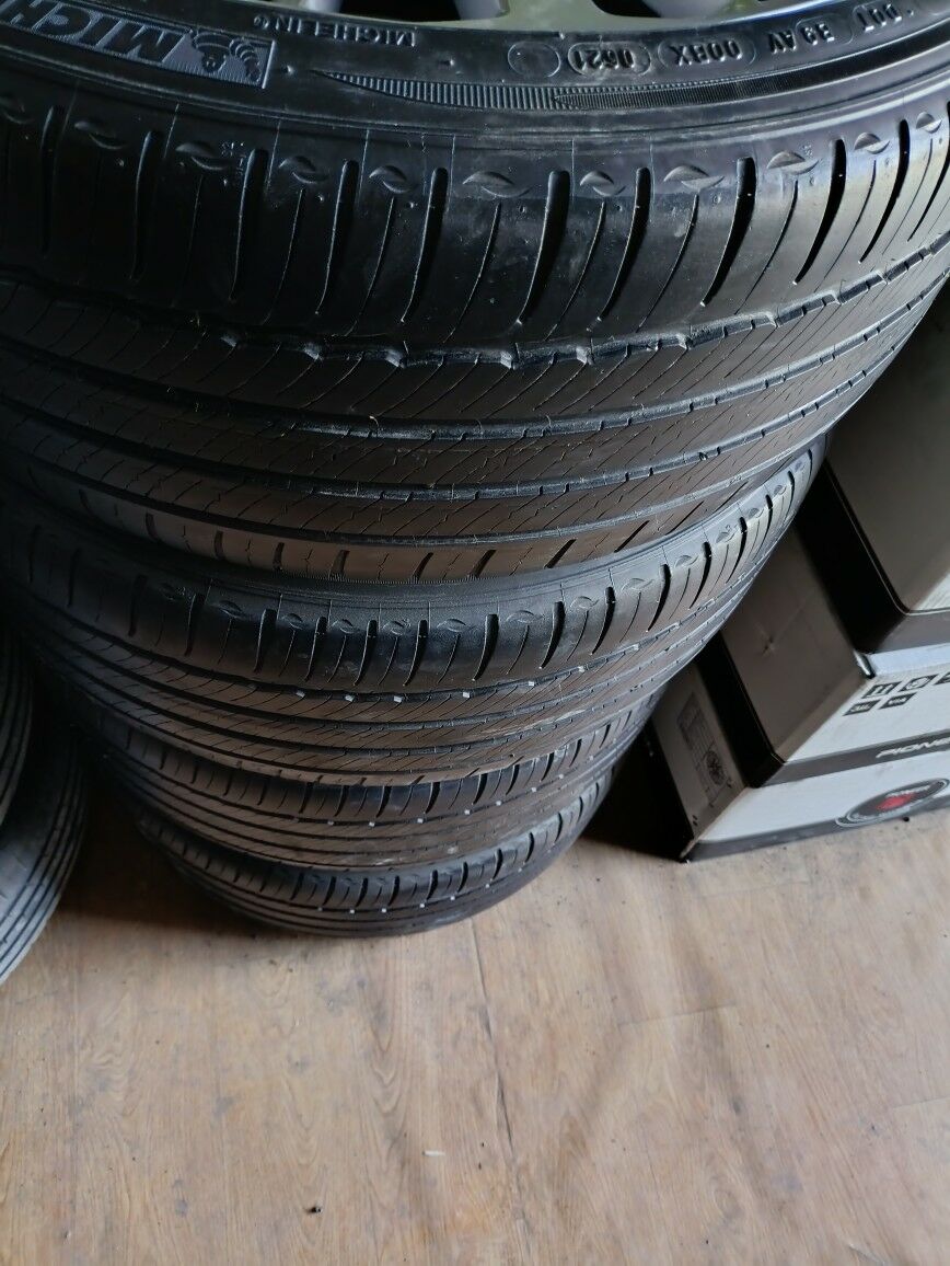 235 40 19 Michelin Teker 2 700 TMT - Bedew - img 2