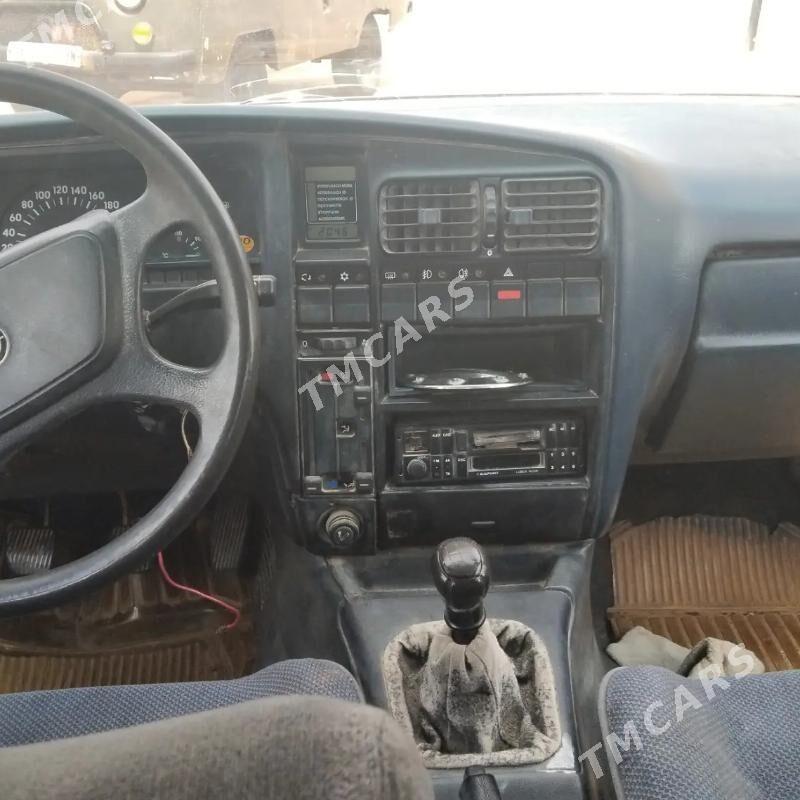 Opel Omega 1990 - 22 000 TMT - Balkanabat - img 10