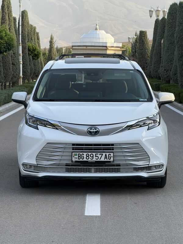 Toyota Sienna 2022 - 495 000 TMT - Ашхабад - img 5