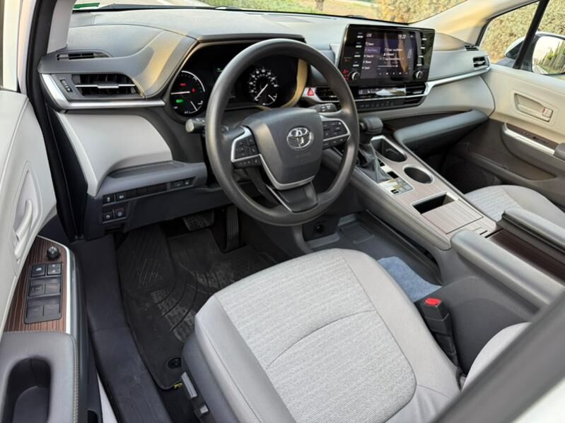 Toyota Sienna 2022 - 495 000 TMT - Ашхабад - img 9