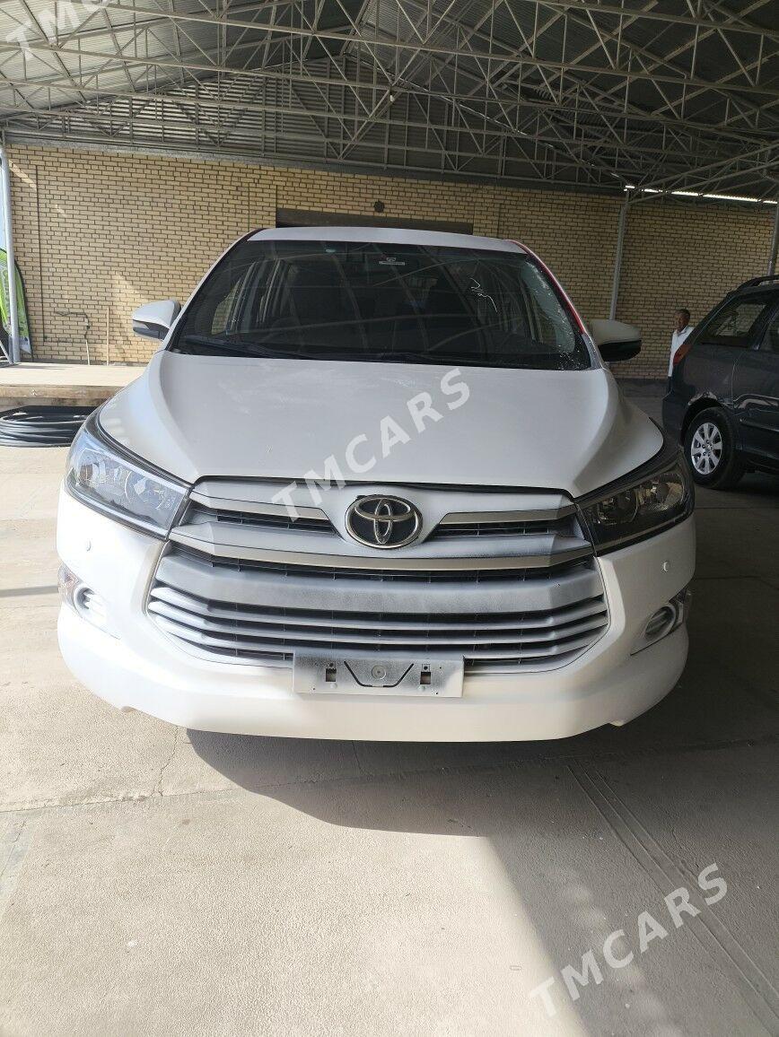 Toyota Innova 2020 - 230 000 TMT - Baýramaly - img 2