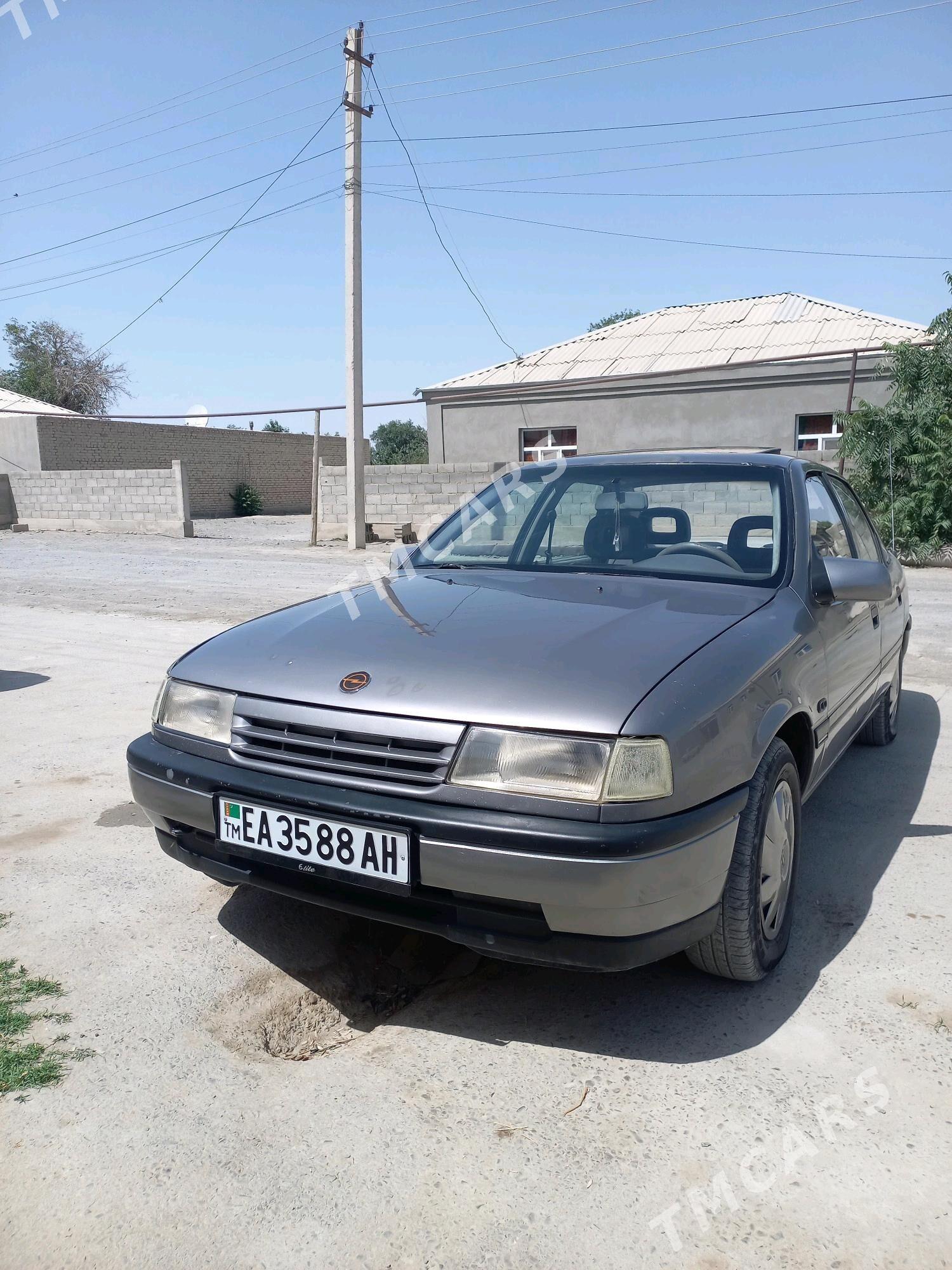 Opel Vectra 1989 - 31 000 TMT - Бахарден - img 2