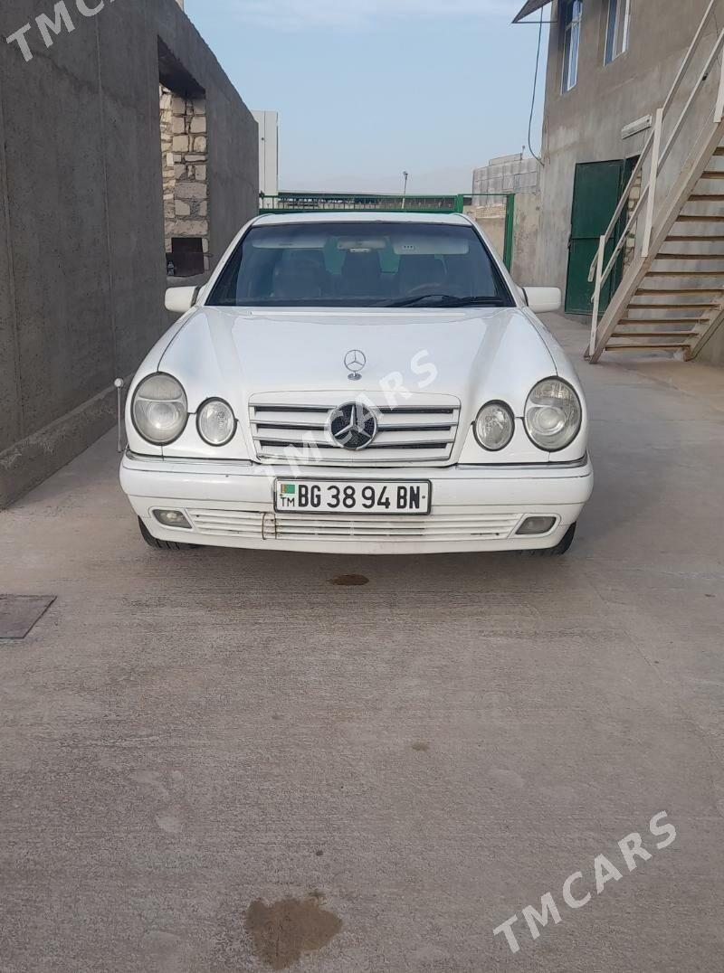 Mercedes-Benz C320 1996 - 75 000 TMT - Balkanabat - img 4
