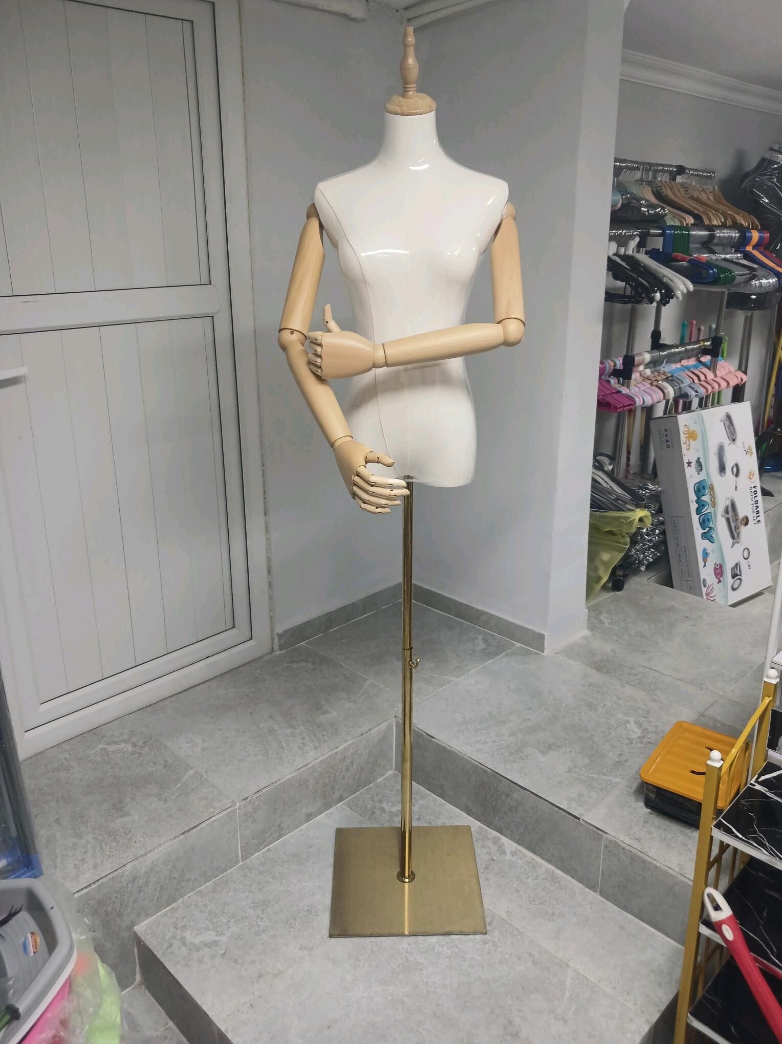 maniken - Parahat 6 - img 3