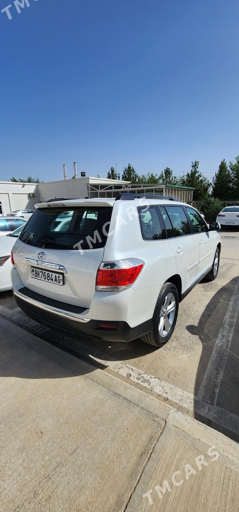 Toyota Highlander 2012 - 340 000 TMT - Ашхабад - img 2