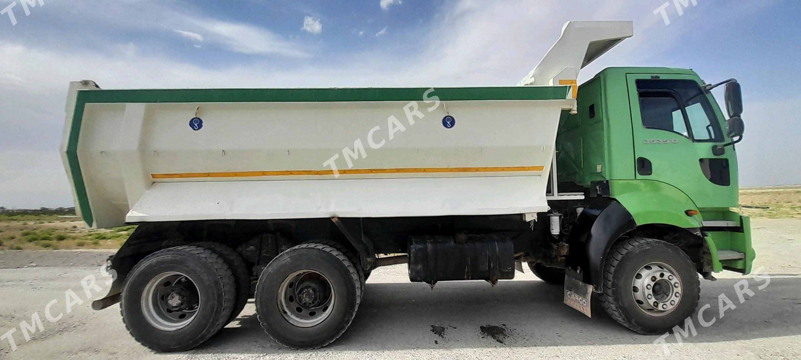 Ford Cargo 3535D 2013 - 700 000 TMT - Büzmeýin - img 3