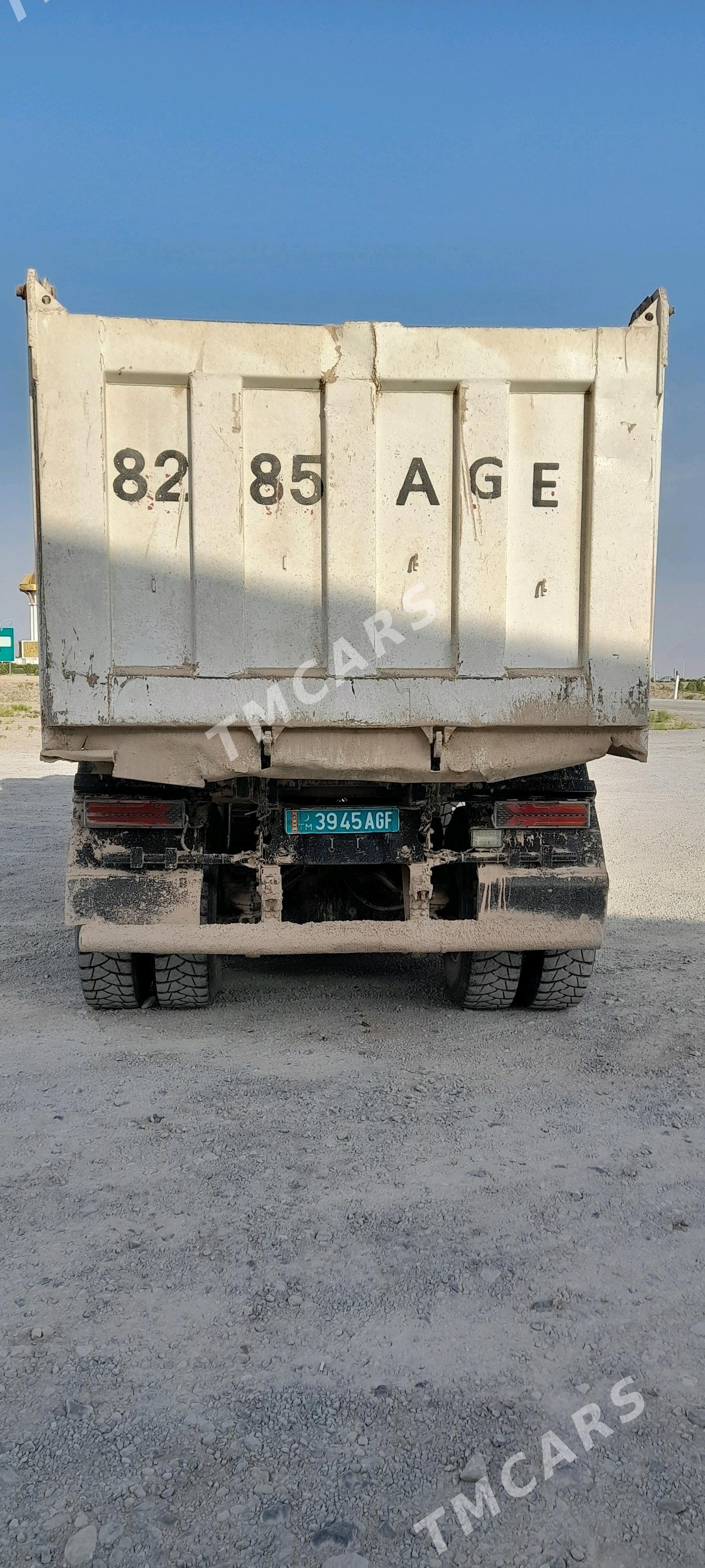Ford Cargo 3536M 2015 - 700 000 TMT - Büzmeýin - img 2