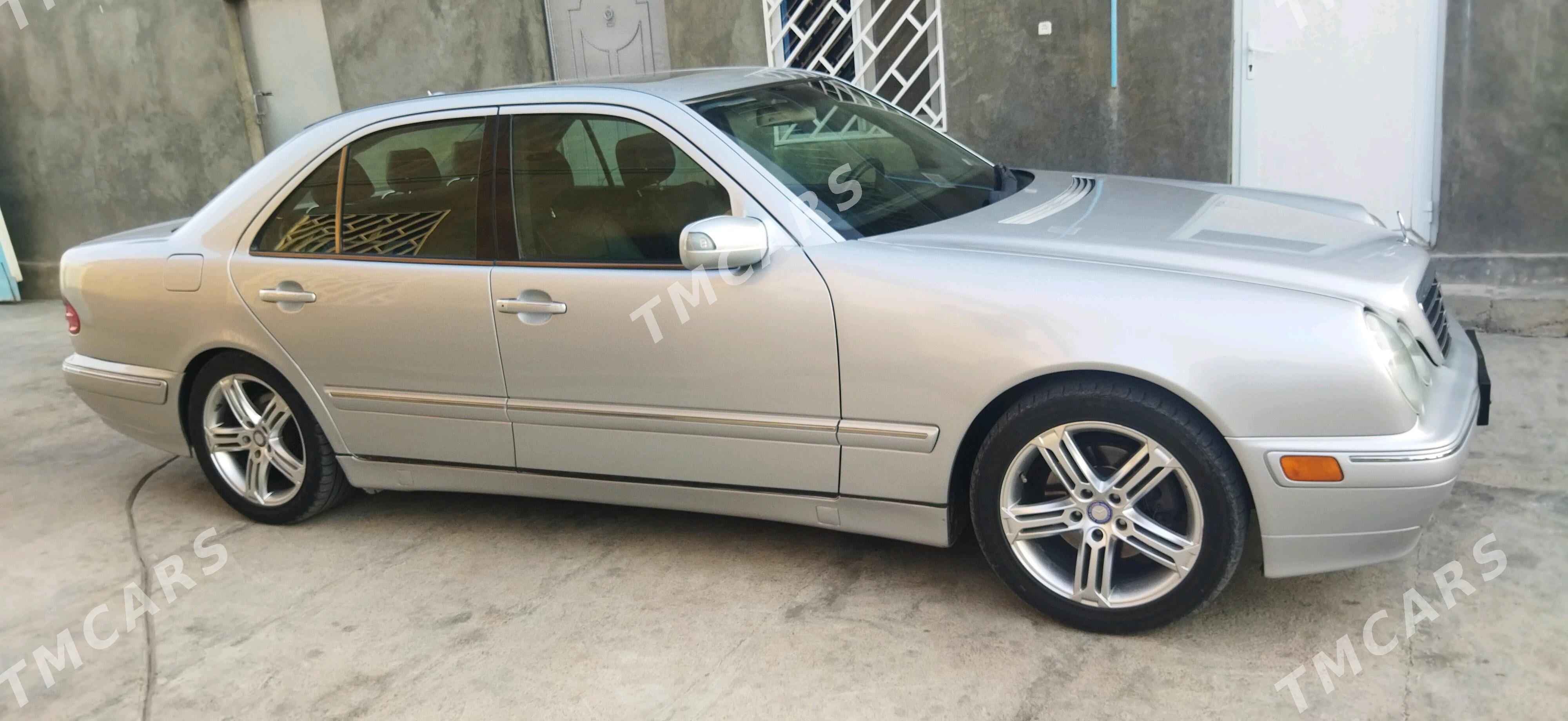 Mercedes-Benz E320 2000 - 115 000 TMT - Gyzylarbat - img 5