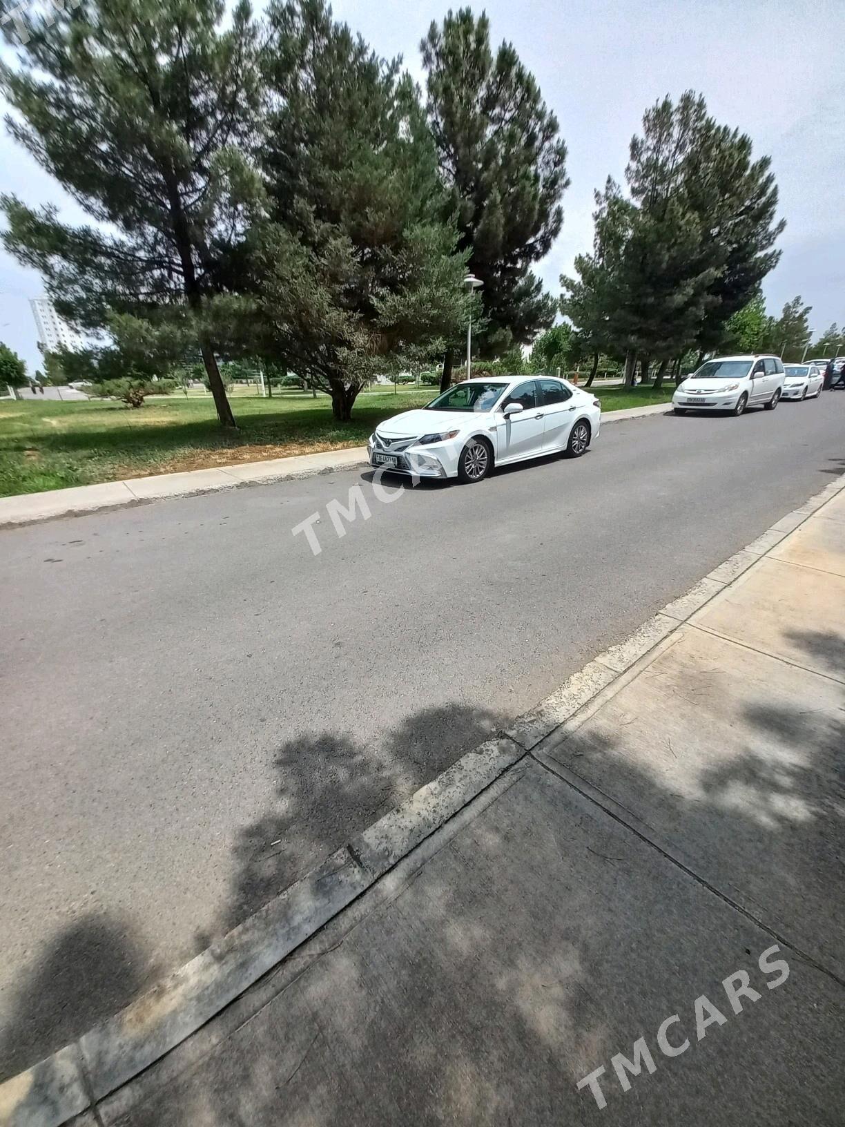 Toyota Camry 2021 - 340 000 TMT - Мары - img 2