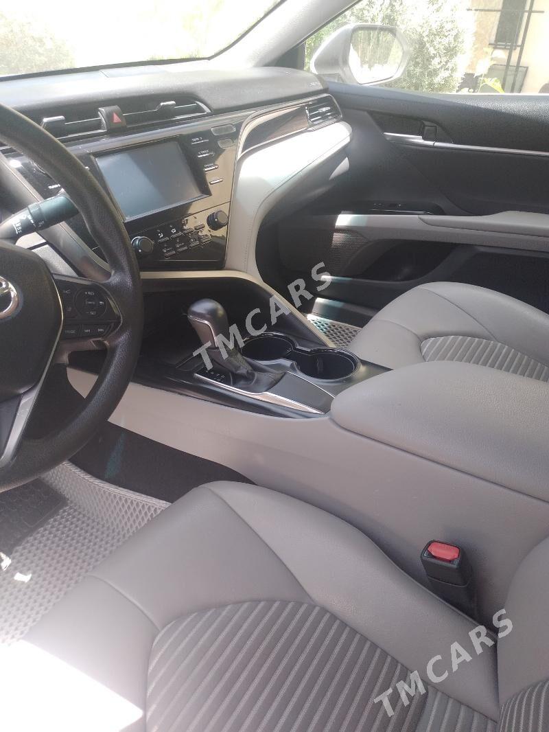 Toyota Camry 2019 - 280 000 TMT - Aşgabat - img 4