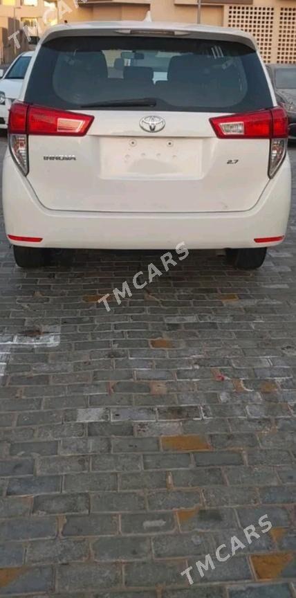 Toyota Innova 2020 - 270 000 TMT - Türkmenabat - img 4