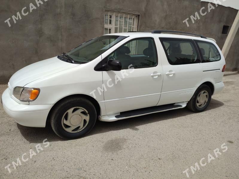 Toyota Sienna 1999 - 120 000 TMT - Дашогуз - img 4