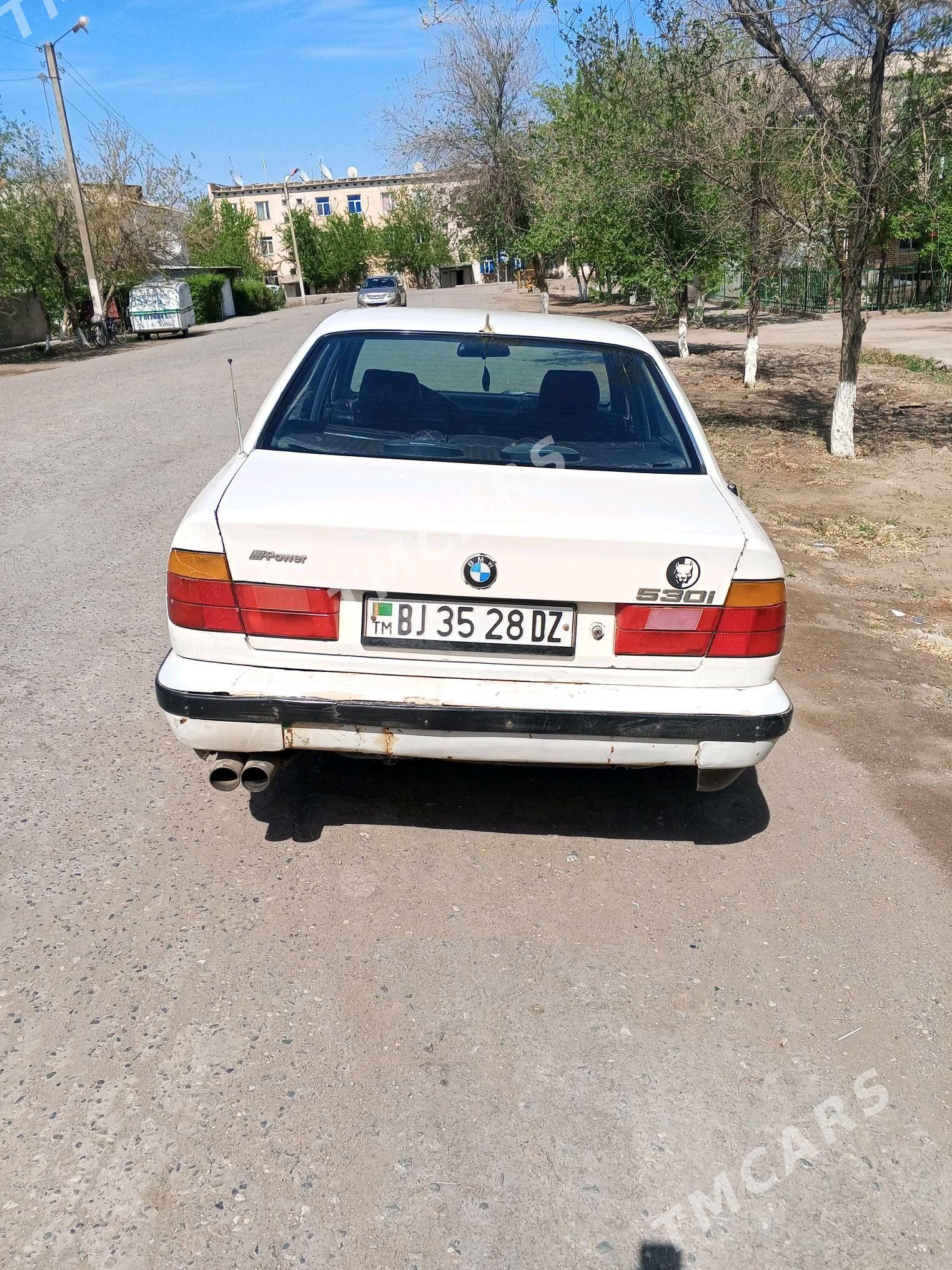 BMW 535 1988 - 23 000 TMT - Дашогуз - img 4