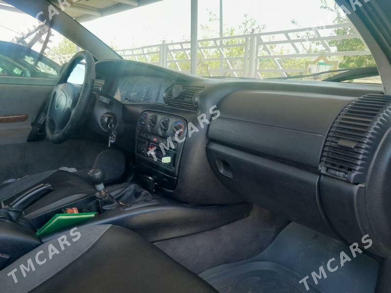 Opel Omega 1995 - 40 000 TMT - Берекет - img 9
