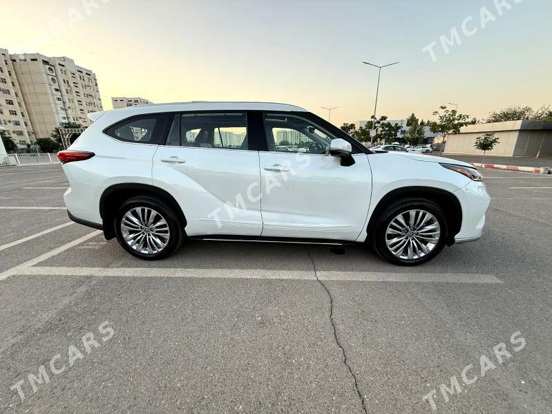 Toyota Highlander 2022 - 720 000 TMT - Aşgabat - img 8