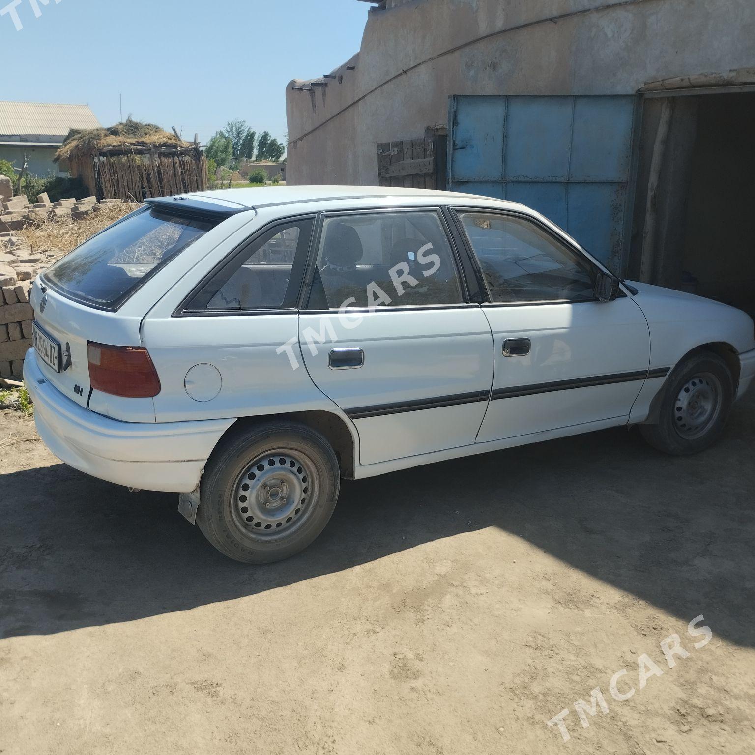Opel Astra 1992 - 33 000 TMT - Гурбансолтан Едже - img 5