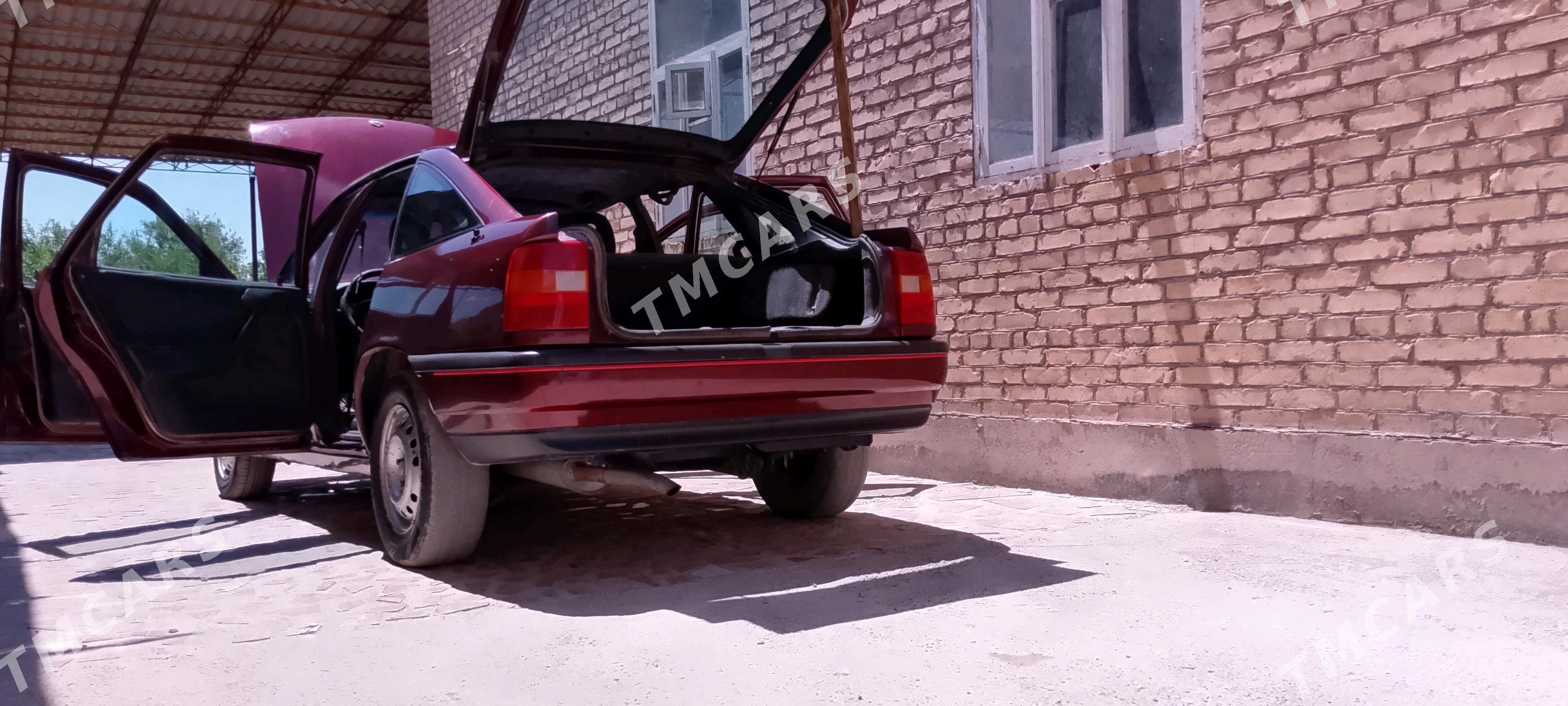 Opel Vectra 1991 - 17 000 TMT - Sakar - img 3